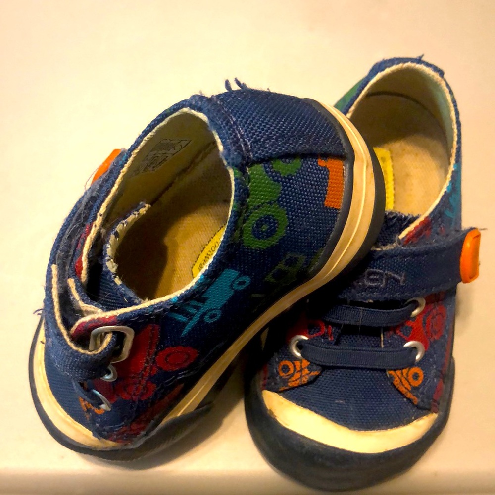 Keen toddler sneakers blue with tractors